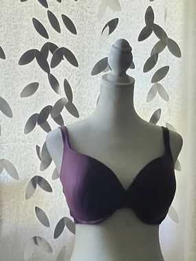 Victoria's Secret Plum Underwire T-Shirt Bra